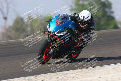 media/Sep-20-2025-TrackDaz (Sat) [[27f0cde673]]/A Group/11am (Turn 2)/